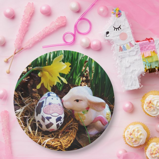 Assiettes En Carton Bunny de Pâques embrasser Oeuf de vache (Fête)