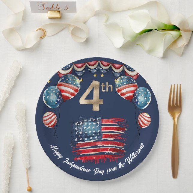 Assiettes En Carton Célébration de 4 juillet patriotique sur bleu mari (Mariage)