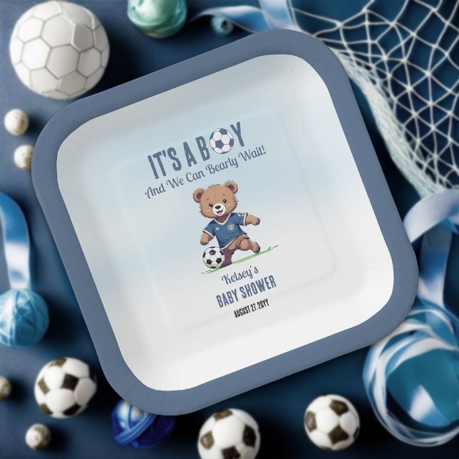 Assiettes En Carton C'est un garçon Bearly Wait Soccer Player Baby sho (Blue It's A Boy and We Can Bearly Wait! Teddy Bear Soccer Player Boy Baby Shower Square Paper Plates)