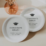 Assiettes En Carton Chic Grad Casquettes Félicitations Grad Grad Grad<br><div class="desc">Ces assiettes de papier de graduation grad casquettes chic sont parfaites pour une fête moderne. Le design simple présente une typographie minimaliste classique en noir et blanc avec un casquette d'aquarelle noir et or. Personnalisez vos plaques de papier avec le nom de l'année d'études supérieures et de classe.</div>