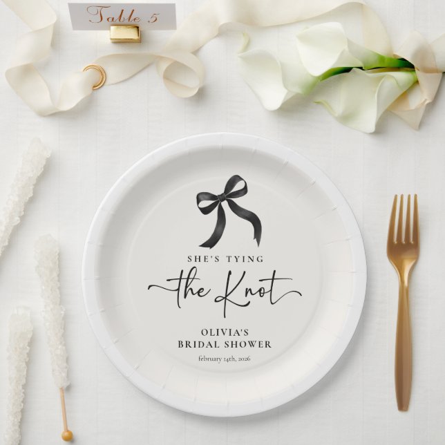 Assiettes En Carton Chic She's Tying the Knot Black Bow Fête des marié (Mariage)