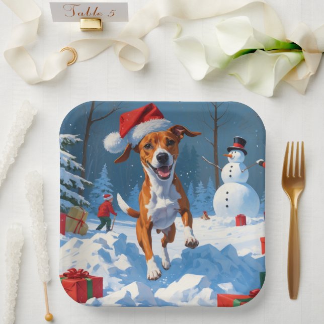Assiettes En Carton Chien Basenji jouant sur la scène hivernale de nei (Mariage)
