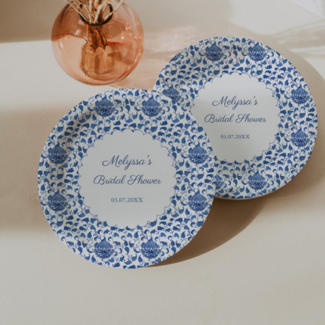 Assiettes En Carton Chinoiserie Chic Impression de mariage bleu et bla (Blue and white china inspired bridal shower paper plates with scalloped border)