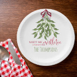 Assiettes En Carton Christmas Merry Mistletoe Holiday Berries Greenery<br><div class="desc">Merry Mistletoe with white berries tied up in a red ribbon nestled atop a doorway awaiting those to stand underneath. A lovely and simple design that depicts a simple and classic Christmas element. A wonderful design for any holiday occasion. This design features Christmas holiday watercolor mistletoe, modern rustic greenery elegant...</div>