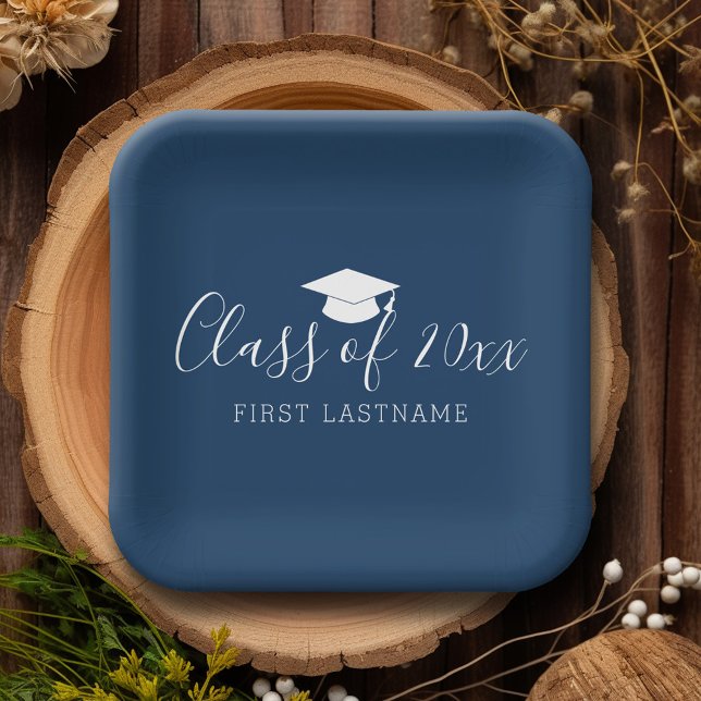 Assiettes En Carton Classe de 20xx Trendy Script and Name - Navy Blue (Personalized party plates with graduation theme)