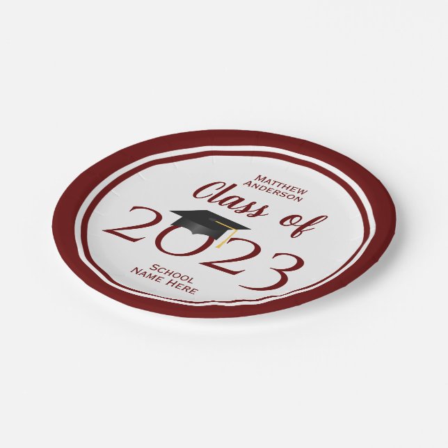Assiettes En Carton Classe de Burgundy Red Graduate 2023 (Angle)