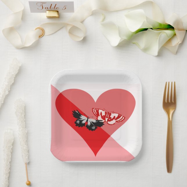 Assiettes En Carton Coeur Saint-Valentin avec deux papillons (Mariage)