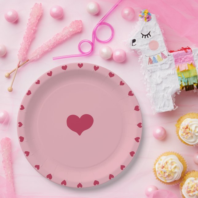 Assiettes En Carton Coeurs tourbillonnants rouges gribouillés sur rose (Fête)
