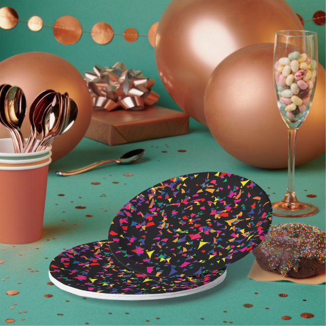 Assiettes En Carton Confetti en chute - Couleurs arc-en-ciel sur noir (Multi)