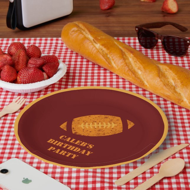 Assiettes En Carton Coutume Football Anniversaire Maroon Gold (Pique-nique)