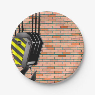 Assiettes En Carton Crochet de grue industrielle avec mur de briques