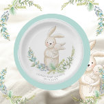 Assiettes En Carton Cute Animaux Bunny Baby shower vert personnalisé<br><div class="desc">Fleurs douces de couleur pastel et lapin de lapin le plus doux qui ait jamais tenu du lapin de bébé. Monnaie verte. Personnalisé avec le nom et la date rendent cet extra spécial. Produits correspondants disponibles. 100% de satisfaction client avec "Zazzle"</div>