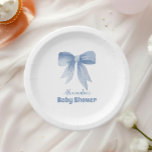 Assiettes En Carton Cute Blue Bow Ribbon Baby Boy Douche garçon<br><div class="desc">Servez des friandises avec style avec ces mignonnes Plaques de papier pour bébé Bébé Bébé Boy Douche! Conçues pour s'adapter au thème classique de la douche pour bébé garçon, ces assiettes de charme présentent un adorable ruban bleu sur un arrière - plan pastel doux. Parfaits pour ajouter une touche sucrée...</div>