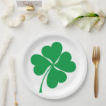 Assiettes En Carton Cute Green Lucky 4 coeur feuille Clover shamrock<br><div class="desc">Cute big Lucky Green and white 4 coeur feuille Clover Shamrock St. Patrick's Day moderne élégant cool fête Papier Plaques</div>
