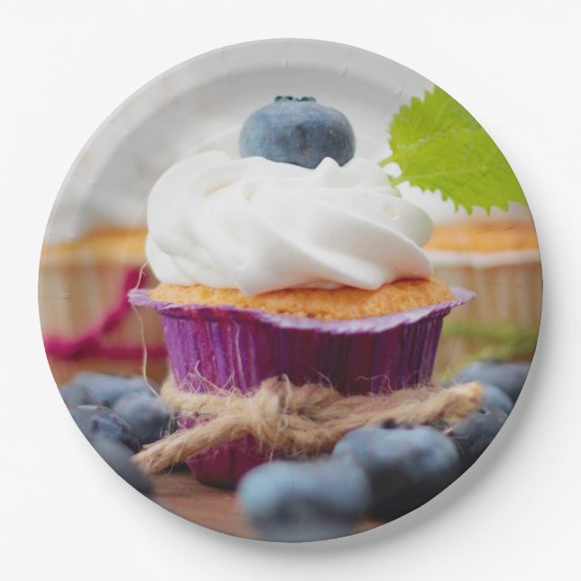Assiettes En Carton Delicious Blueberry Cupcake with Whipped Cream (Devant)