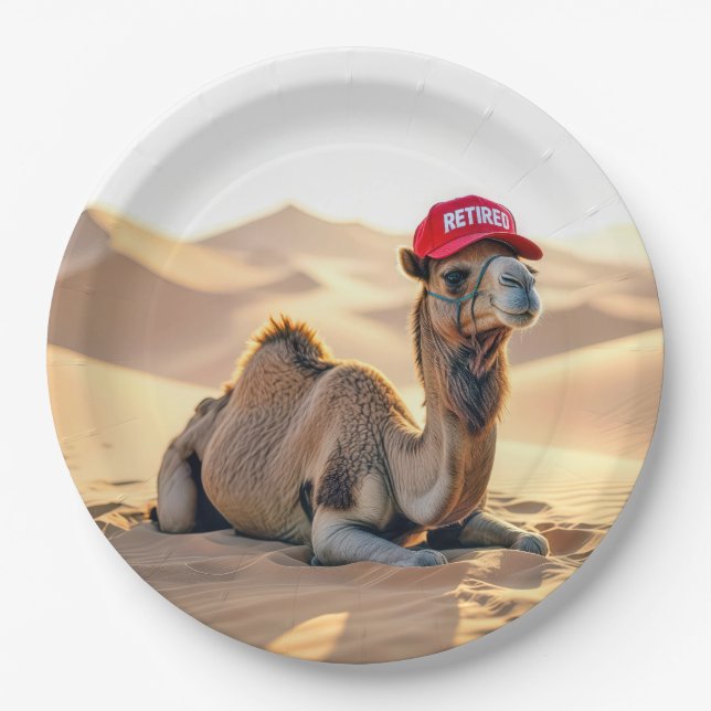 Assiettes En Carton Desert Camel Wearing a Red Retired Cap (Devant)
