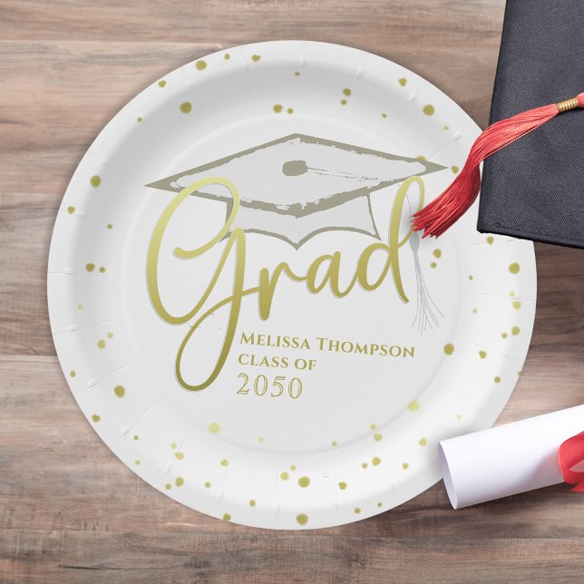 Assiettes En Carton Diplômé de la médaille d'or de la calligraphie Dip (Large gold script grad design with graduation cap and personalized class year celebration theme.)