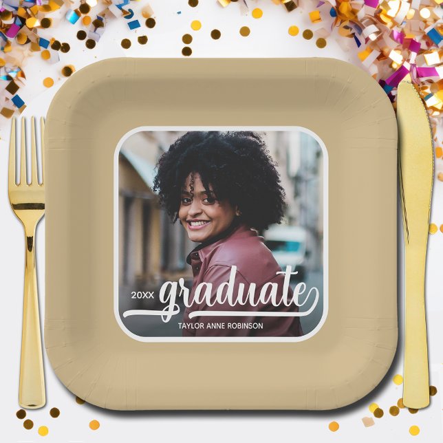 Assiettes En Carton Diplômée Photo Bold Script Gold Graduate (Photo graduation gold square paper plates)