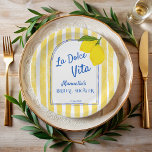 Assiettes En Carton Dolce vita jaune citrons italien douche nuptiale<br><div class="desc">Dolce vita Lemons rayures jaunes Douche italienne plaque de papier de nom personnalisée modèle,  citrus citrons rayures jaunes douches nuptiales plaques imprimées; douche nuptiale italienne d'été plaques de papier personnalisées,  douche nuptiale italienne vintage décoration table personnalisée Plaques en papier monogrammé</div>