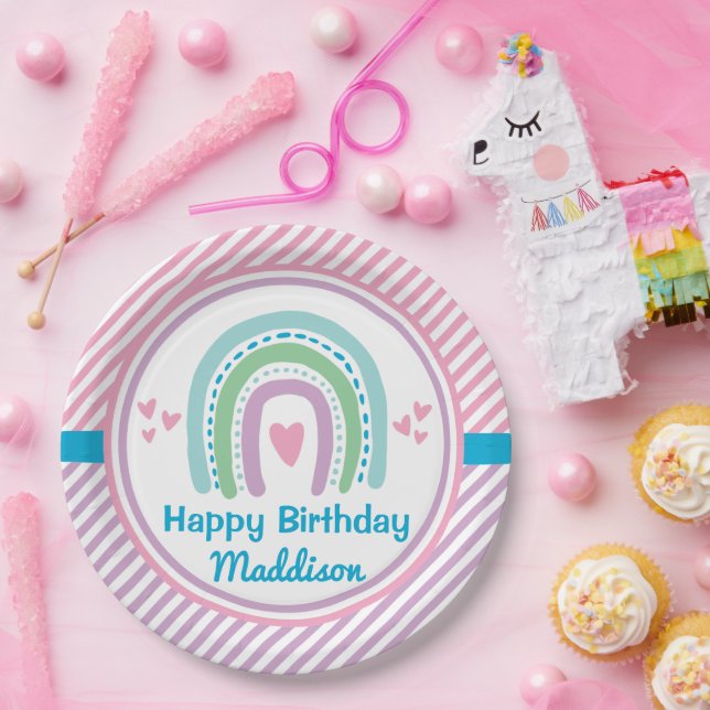 Assiettes En Carton Dormir Sous La Moitié Du Sommeil Au-Dessus De L'Ar (Fête)