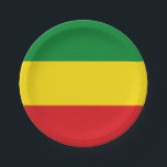 Assiettes En Carton Drapeau rastafarien Rasta Ethiopie<br><div class="desc">Les couleurs rouge, vert et jaune représentent le drapeau du Rastafarianisme, mais c'est aussi un drapeau de l'Ethiopie. Voici un cadeau Rasta de haute qualité et un grand design pour tous les rastafariens. Visitez notre magasin pour trouver plus de cadeaux Rasta cool et d'autres idées cadeaux de drapeaux du monde....</div>
