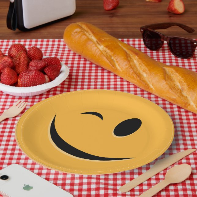 Assiettes En Carton Drôle Emoji Wink Smile Rire Visage Jaune (Pique-nique)