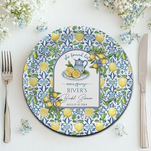 Assiettes En Carton Elle a trouvé sa Baby Shower de robe de mariée (Créateur téléchargé)