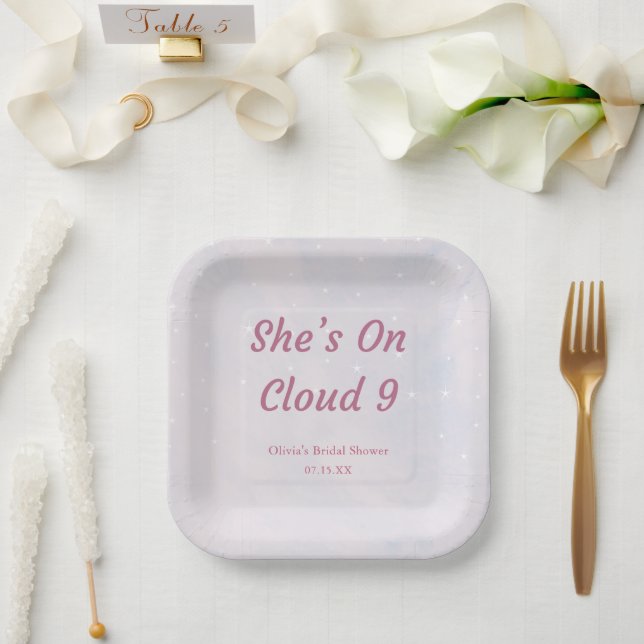 Assiettes En Carton Elle est sur un nuage 9 Baby Shower Pastel Rêveur  (Mariage)