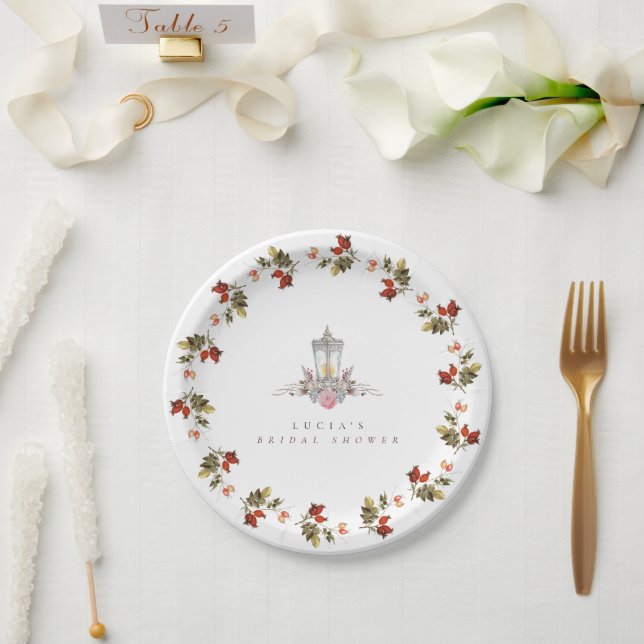 Assiettes En Carton Exemple de douche nuptiale rustique avec roses et  (Mariage)