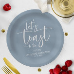 Assiettes En Carton Faisons un toast Chic Calligraphy Engagement Party<br><div class="desc">Une plaque de papier élégante de fiançailles de calligraphie. Facile à personnaliser avec vos détails. PERSONNALISATION : Si vous avez besoin de personnalisation de la conception,  veuillez me contacter par conversation ; si vous avez besoin d'informations sur votre commande,  les options d'expédition,  etc,  veuillez contacter directement Zazzle support.</div>