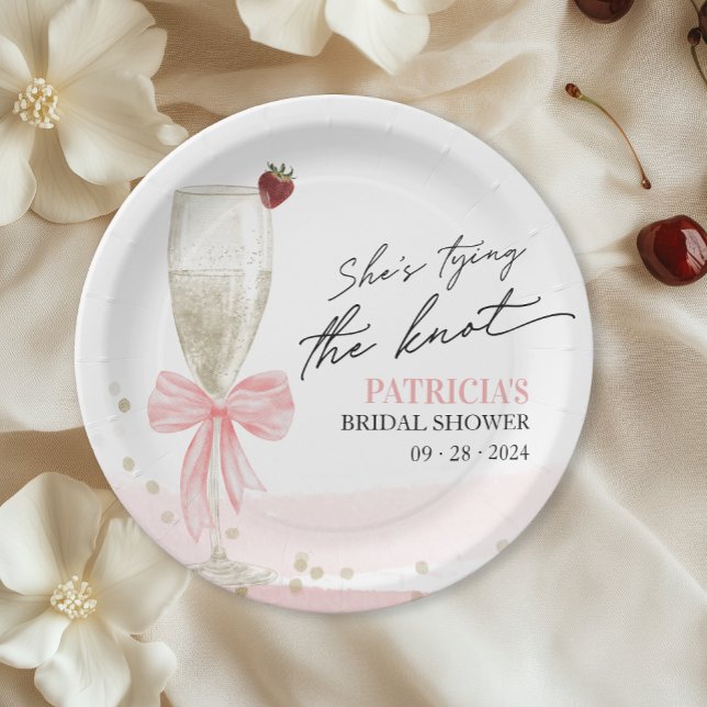 Assiettes En Carton Fête de fiançailles à Champagne : elle se marie (Créateur téléchargé)
