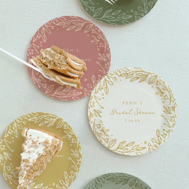 Assiettes En Carton Fête de mariage floral rose tendre (Sage green, blush pink, and golden paper party plates from the Gilded Garden bridal shower suite.)