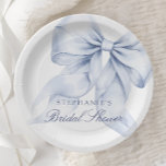 Assiettes En Carton Fête des mariées Bleu Bow<br><div class="desc">Cette élégante plaque en papier présente une charmante proue bleue parfaite pour une douche nuptiale "quelque chose de bleu". Conçu dans une aquarelle pastel douce,  il combine écriture manuscrite romantique avec des éléments fantaisistes tendance. Idéal pour une douche nuptiale bleu poussiéreux.</div>