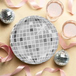 Assiettes En Carton Fête des mariées Retro SUPER Disco Ball<br><div class="desc">Revenez dans le temps avec notre collection Retro Disco Ball Bridal Shower Invitations & Decor. Plongez dans la nostalgie de la les années 70 avec des arches beiges et grises, rehaussées de polices de parties scintillant argentées super. L'emblématique boule de disco rétro prend le devant de la scène, évoquant une...</div>