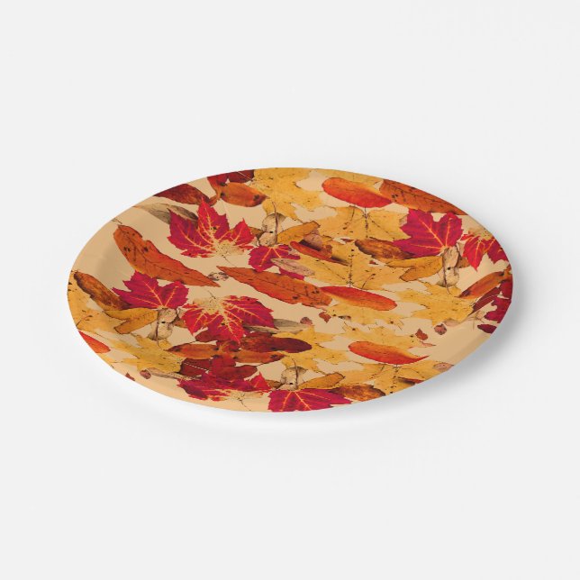 Assiettes En Carton Feuilles d'automne Brown rouge orange (Angle)