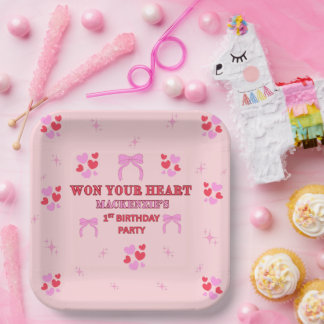 ASSIETTES EN CARTON FILLE LAVANDE 9X9 1ER ANNIVERSAIRE VOTRE CŒUR ROU