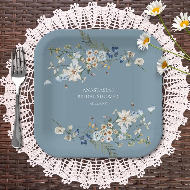 Assiettes En Carton Fleurs sauvages et pâquerettes bleu poussiéreux ru (Créateur téléchargé)