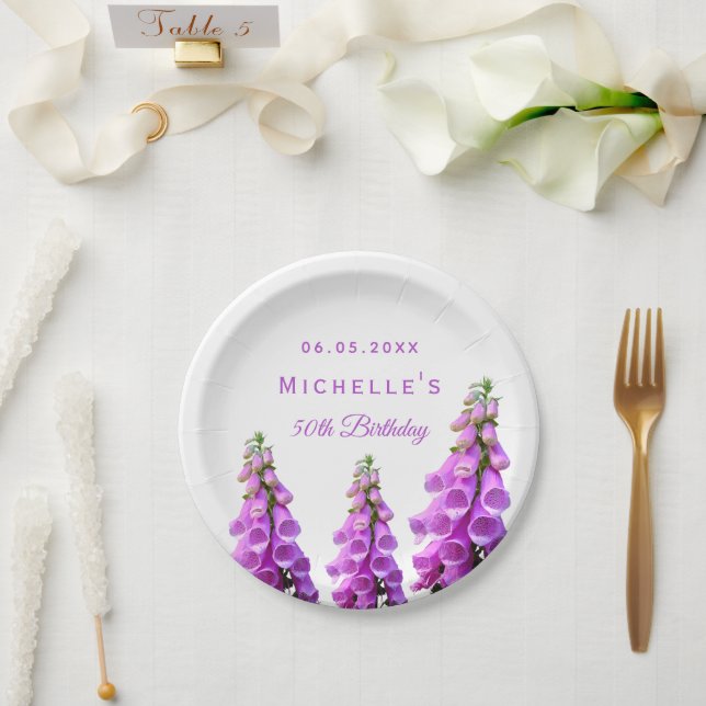 Assiettes En Carton Fleurs violettes d'anniversaire blanc élégant (Mariage)
