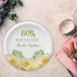 Assiettes En Carton Floral Roses Jaunes 80e fête d'anniversaire<br><div class="desc">Rose jaune Floral 80e Plaques de papier Surprise fête d'anniversaire. Plaques florales d'anniversaire avec de belles roses jaunes et des feuilles tropicaux. Parfait pour une femme qui fête son quatre-vingtième anniversaire. Ajoutez votre nom et votre âge.</div>