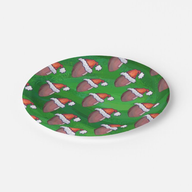 Assiettes En Carton Football de Santa Hat sur Vert (Angle)