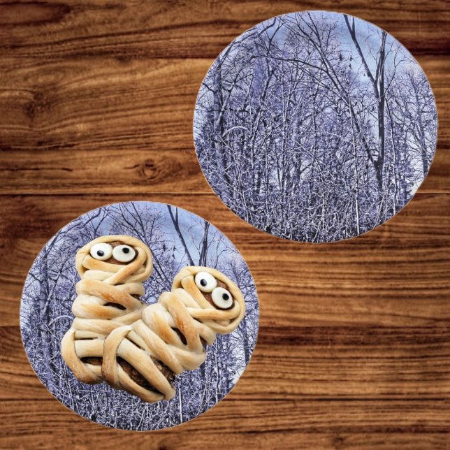 Assiettes En Carton Forêt à Twilight (These haunting, Forest At Twilight Paper Plates, have matching napkins!)