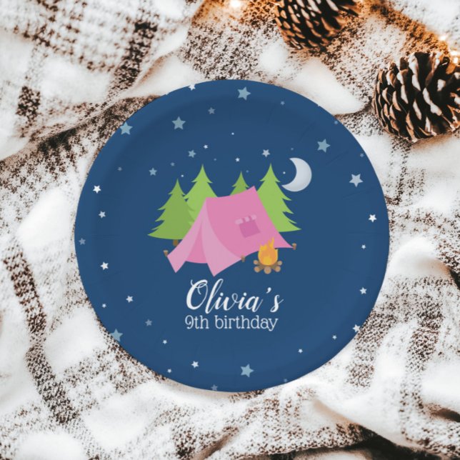 Assiettes En Carton Glamping Girl Camping Plaques de fête d'anniversai (Créateur téléchargé)