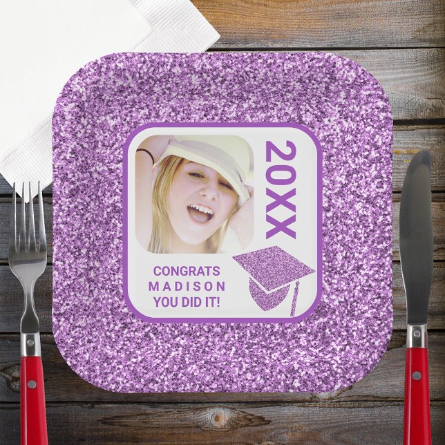Assiettes En Carton Grad Glam Purple Casquette Élégant Cool Photo Part (Créateur téléchargé)