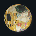 Assiettes En Carton Gustav Klimt The Kiss Vintage<br><div class="desc">Gustav Klimt Le Kiss Vintage Art Nouveau Peinture Le Kiss (En allemand : Der Kuss) a été peint par le peintre symboliste autrichien Gustav Klimt entre 1907 et 1908, le point culminant de sa période d'or, lorsqu'il peignit un certain nombre d'oeuvres dans un style doré similaire. Le tableau est largement...</div>
