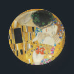Assiettes En Carton Gustav Klimt The Kiss Vintage<br><div class="desc">Gustav Klimt Le Kiss Vintage Art Nouveau Peinture Le Kiss (En allemand : Der Kuss) a été peint par le peintre symboliste autrichien Gustav Klimt entre 1907 et 1908, le point culminant de sa période d'or, lorsqu'il peignit un certain nombre d'oeuvres dans un style doré similaire. Le tableau est largement...</div>
