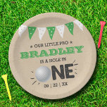 Assiettes En Carton Hole In One Boys Golf 1er Anniversaire Par tee<br><div class="desc">Célébrez dans le style avec ces assiettes de papier tendance 1er anniversaire. Le design est facile à personnaliser avec votre propre libellé et votre famille et vos amis seront ravis de voir ces fabuleuses assiettes de fête. Des éléments de partie correspondants se trouvent dans la collection.</div>