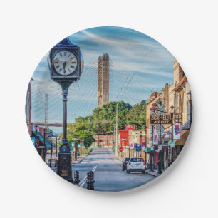 Assiettes En Carton Horloge Dans Le Centre-Ville De Cape Girardeau
