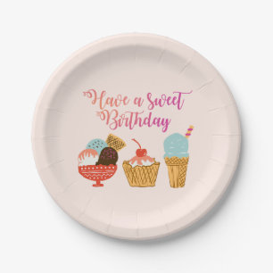 Assiettes En Carton Illustration de crème glacée d'anniversaire