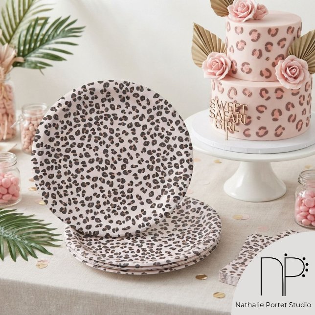 Assiettes En Carton Impression léopard dessinée à la main rose (Cute hand-drawn leopard spots against a pastel pink background for safari party tableware for her)