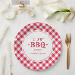 Assiettes En Carton Je fais du BBQ Gingham Rouge Monogramme Mariage Pe<br><div class="desc">Assiettes de mariage personnalisées festives et élégantes pour un événement "Je fais du Barbecue" dans la cour arrière. Personnalisez avec les noms des mariés et la date. Comprend une bordure à carreaux gingham rouge et blanc / nappe à carreaux et une typographie rustique élégante. Parfait pour un mariage décontracté en...</div>